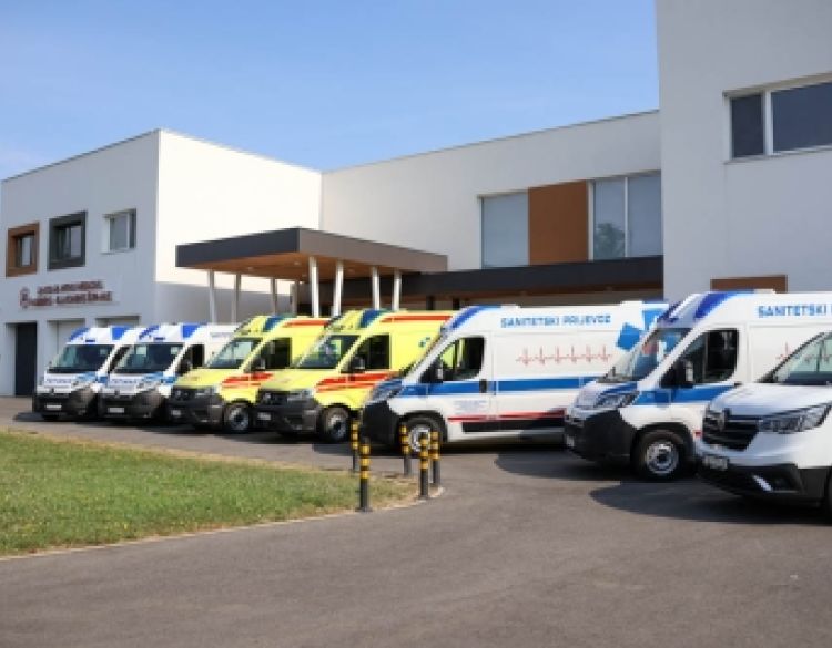 Zavod za hitnu medicinu Požeško-slavonske županije preuzeo sedam novih vozila vrijednih 650 tisuća eura