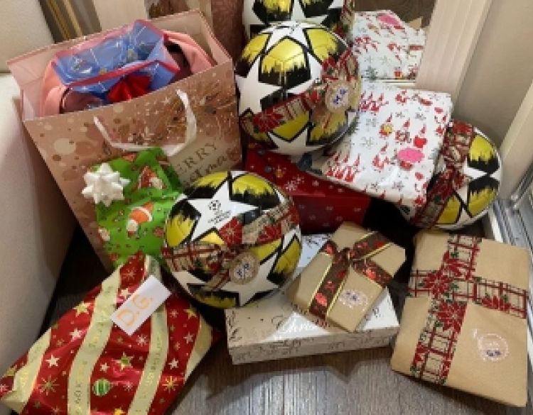 Građani diljem Hrvatske ispunili 135 dječjih želja iz boravaka Centra za nestalu i zlostavljanu djecu – rekordna godina za „Kutak dobrih djela“