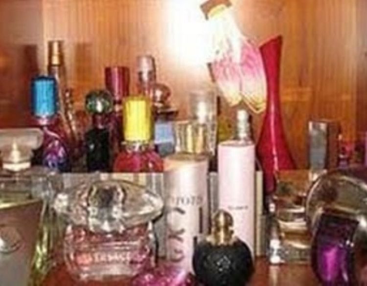 Uhvaćeni ljubitelji parfema 38. g., i 63. g., s područja Križa i osumnjičeni za krađu u trgovini