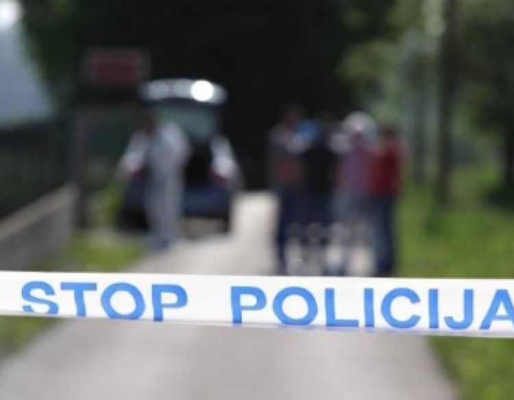 Tri prometne nesreće a u slijetanju 26-godišnjaka s teretnim automobilom između Kule i Poreča i prevrtanju ozlijeđene dvije osobe