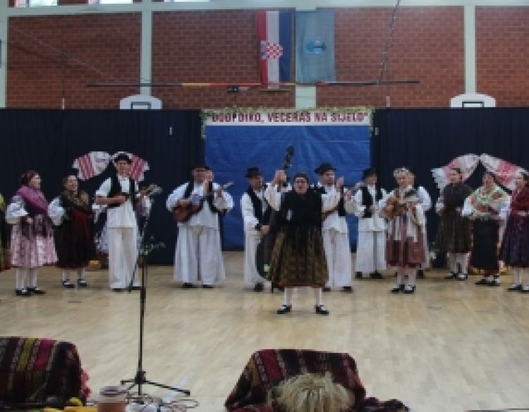 16. Smotra folklora 