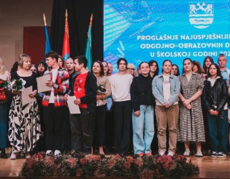 Požeško-slavonska županija nagradila najuspješnije učenike i odgojno-obrazovne djelatnike u prošloj školskoj godini