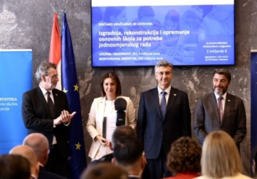 Županica Jozić uoči sjednice Vijeća za regionalni razvoj preuzela ugovore vrijedne 3,9 milijuna eura