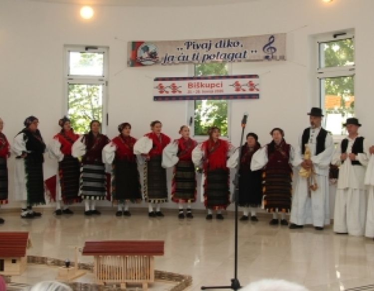 11. Susret folklornih pjevačkih skupina 