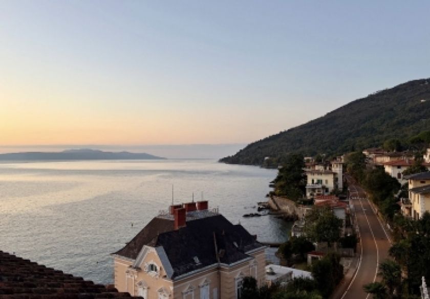 Uplatila najam, ostala bez odmora na moru: 24-godišnjakinja ostala bez novca za lažni najam apartmana