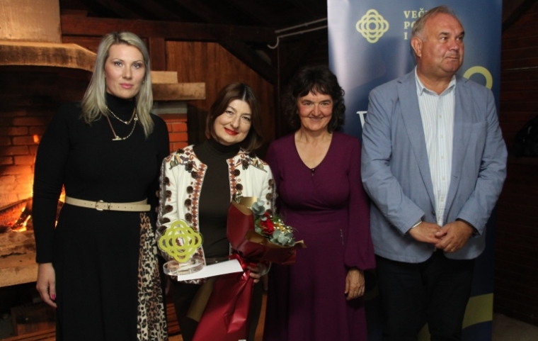 Na večeri "Vinum et poeta" pobijedila Lana Derkač s pjesmom „Loza i forenzika“