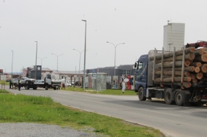 Prometna nesreća između Fiata i teretnog vozila u Industrijskoj ulici na ulazu u Alles - na sreću bez ozlijeđenih osoba