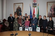 Nagrađene za školske vrtove primio župan Tomašević