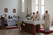 Biskup Škvorčević posvetio novu crkvu sv. Petra i Pavla