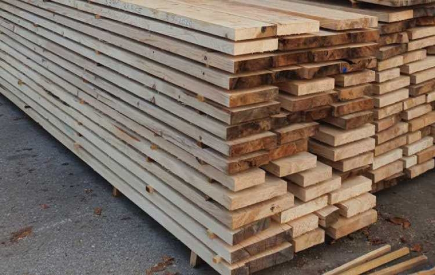 Kraj Venja ispod nadstrešnice otuđeno nekoliko kubika drvene građe od 84-godišnjaka