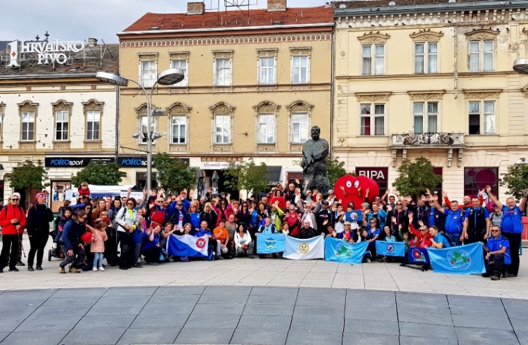 Planinari HPD "Gojzerica" na Osječkom pješačkom putu
