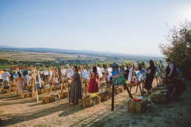 Uz vino i pogled na Zlatnu dolinu nastajale slike kutjevačkog kraja