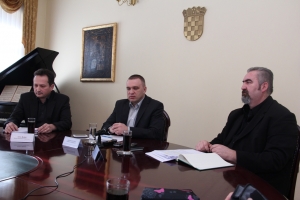 Izdali tri puta više povlaštenih karata nego što ima parkirališnih mjesta