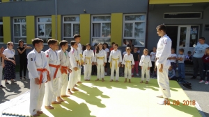 Učenici se natjecali u plesu, nogometu, odbojci, graničaru, džudu i trci na 50 metara