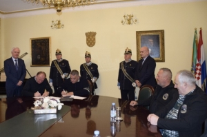Udruga ratnih veterana 63. samostalne gardijske bojne ZNG Požega i Udruga branitelja „Uskok-Senj” potpisale sporazum o suradnji