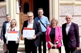 Kandidature predali i kandidati SDP-a - Mitar Obradović za požeškog gradonačelnika a Martina Vlašić Iljkić za županicu