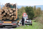 Stravična prometna nesreća u zavoju prije Bekteža i smrtno stradali vozač Škode