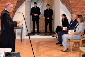 Znanstveno-stručni simpozij o 800 godina Požeškoga zbornoga kaptola sv. Petra
