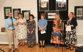 Otvorena izložba grafika „List je čovjek koji hoda zrakom: hommage Luku Paljetku“ u Gradskom muzeju Požega