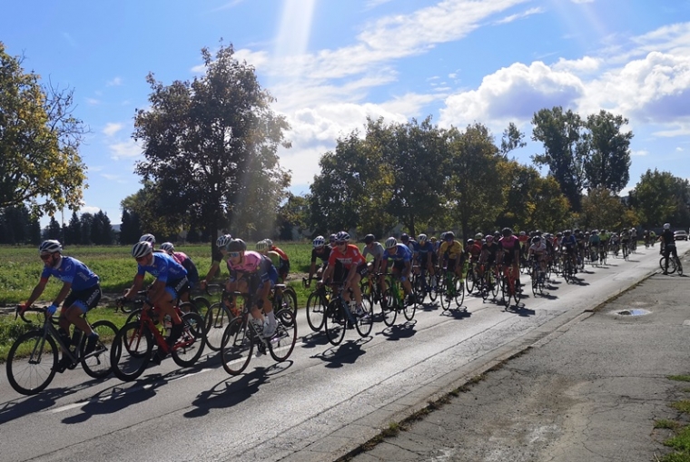 Biciklistička utrka Gran fondo Zlatni Papuk provezla etapu kroz Požegu