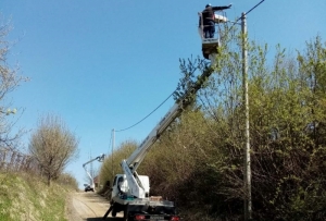 Nakon rekonstrukcije elektro mreže i Laze Ćosine dobile javnu rasvjetu