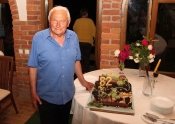 Naš najpoznatiji vinar Ivo Enjingi u krugu brojnih prijatelja proslavio 82. rođendan