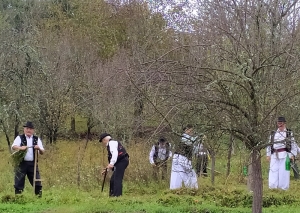 Tradicionalna košnja trave s prikazom kosidbenih običaja