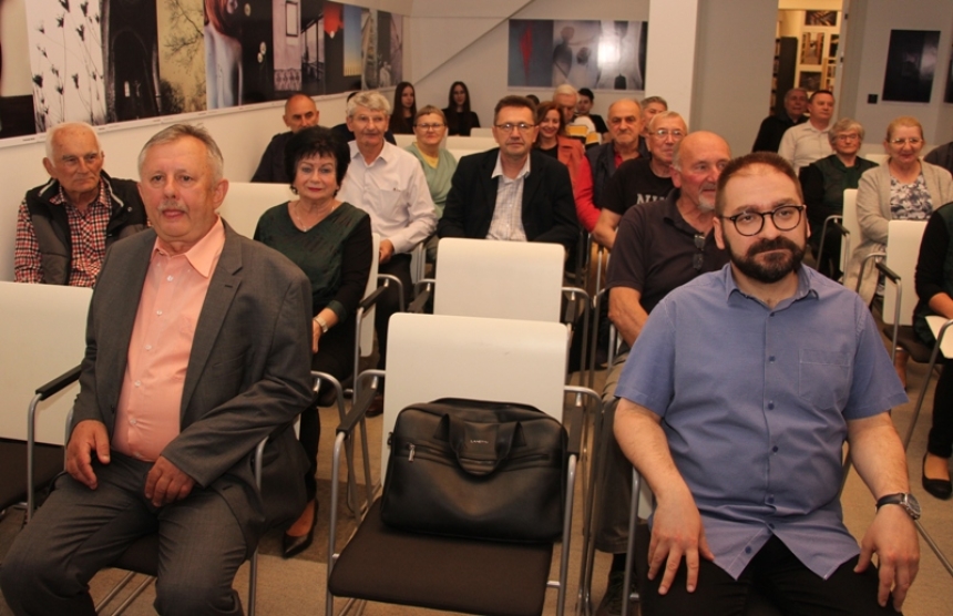 Predavanje i diskusija "Česi u Hrvatskoj i Slavoniji između asimilacija i očuvanja nacionalnog identiteta" dr. sc. Dragutina Babića