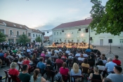 Održan “Koncert ispred katedrale” učenika Glazbene škole Požega