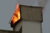 Požar na dimnjaku obiteljske kuće nagorio krovište