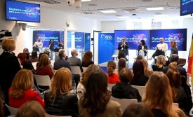 Digitalna sigurnost djece i mladih traži suradnju cijeloga društva - javna rasprava otvorila ključna pitanja