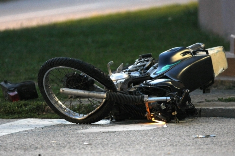 Vozač Volkswagena nije propustio moped s prednošću prolaska i 75-godišnjak je teško stradao