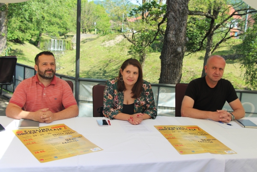 Najavljena trodnevna manifestacija "Čuvajmo običaje zavičaja" u Velikoj, koncert Zečić, Najduži stol i Smotra folklora