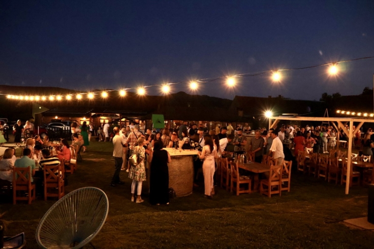 Održan Castrum gin tonik party pod zvijezdama na Zlatnom Lugu