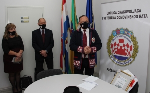 U humanitarnoj akciji UDVDR-a laptop za četvero studenata djece hrvatskih branitelja