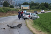 Izlijetanje VW Pola na ulazu u Požegu i dvije ozlijeđene osobe