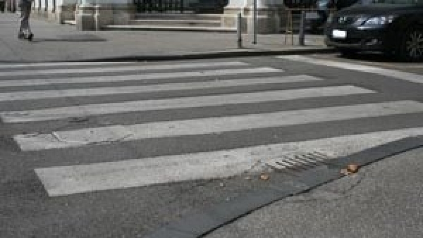 Na zebri se sudarili 15-godišnja biciklistica i automobil kojim je upravljao 62-godišnjak - 15-godišnjakinja u padu ozlijeđena