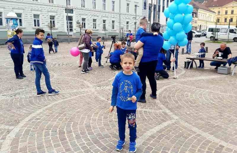 Udruga "Mali princ" obilježila Svjetski dan svjesnosti o autizmu i potrebe pružanja podrške osobama i njihovim obiteljima