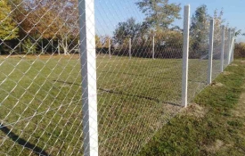 39-godišnjak s područja Požege se sumnjiči da je počinio kazneno djelo Krađa - na dječjem igralištu u Bankovcima otuđio žičanu ogradu i 50 betonskih stupova