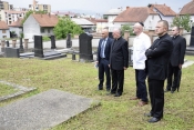 Izraelski veleposlanik posjetio grad Požegu, Gradski muzej i Židovsko groblje