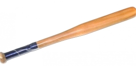 Kasno sinoć u centru Požege zatečen 18-godišnjak s 1,75 promila alkohola ali za svaki slučaj naoružan s bejzbol palicom