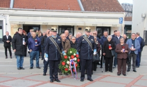 Uz Dan grada Požega i Grgurevo položeni vijenci za poginule hrvatske branitelje u Domovinskom ratu