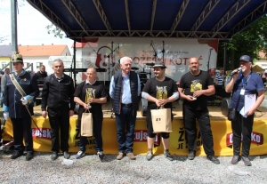Na 12. &quot;Požeškom kotliću&quot; najbolji slavonski čobanac od 33 majstora skuhao Josip Andrijević iz Požege