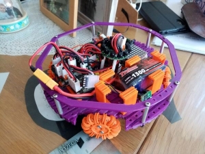 Novi projekt Udruge informatičara PSŽ je Robot nogometaš