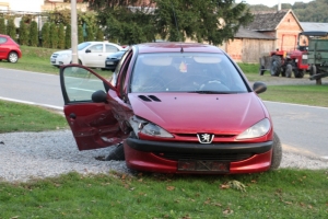 Teška prometna nesreća u Resniku s tri ozlijeđene osobe od kojih je jedno 6-godišnje dijete