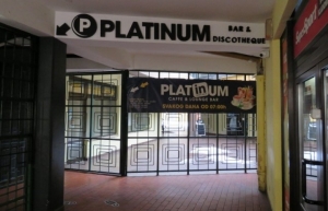 Istražni zatvor za trojicu osumnjičenika napada i teškog ozljeđivanja u Platinumu