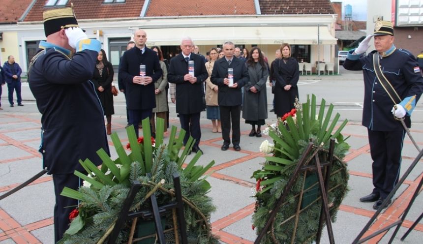 Uz Dan grada Požega i Grgurevo položeni vijenci za poginule hrvatske branitelje u Domovinskom ratu