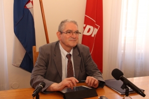 Cesarik: &quot;Kome smeta bista Andrije Štampara&quot;
