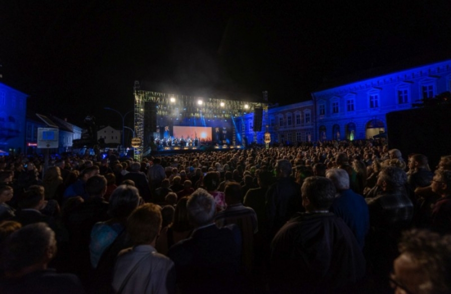 Album Festivala „Zlatne žice Slavonije 2023.“ u finalu ovogodišnjeg Porina