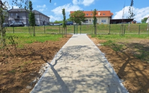 Nakon završetka radova na pristupnoj stazi ponovno je otvoren ulaz na Sportsko-rekreacijski centar iz Zrinske ulice
